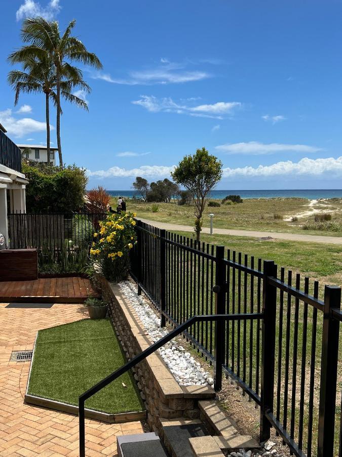 Sandcastles on Currumbin Beach apartamentos Gold Coast Exterior foto